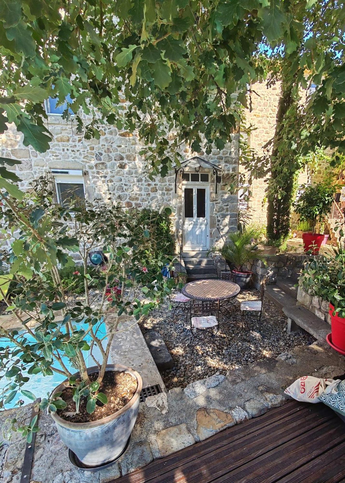 Le Mas de la Musardiere chambres d hotes Les Assions Exterior foto