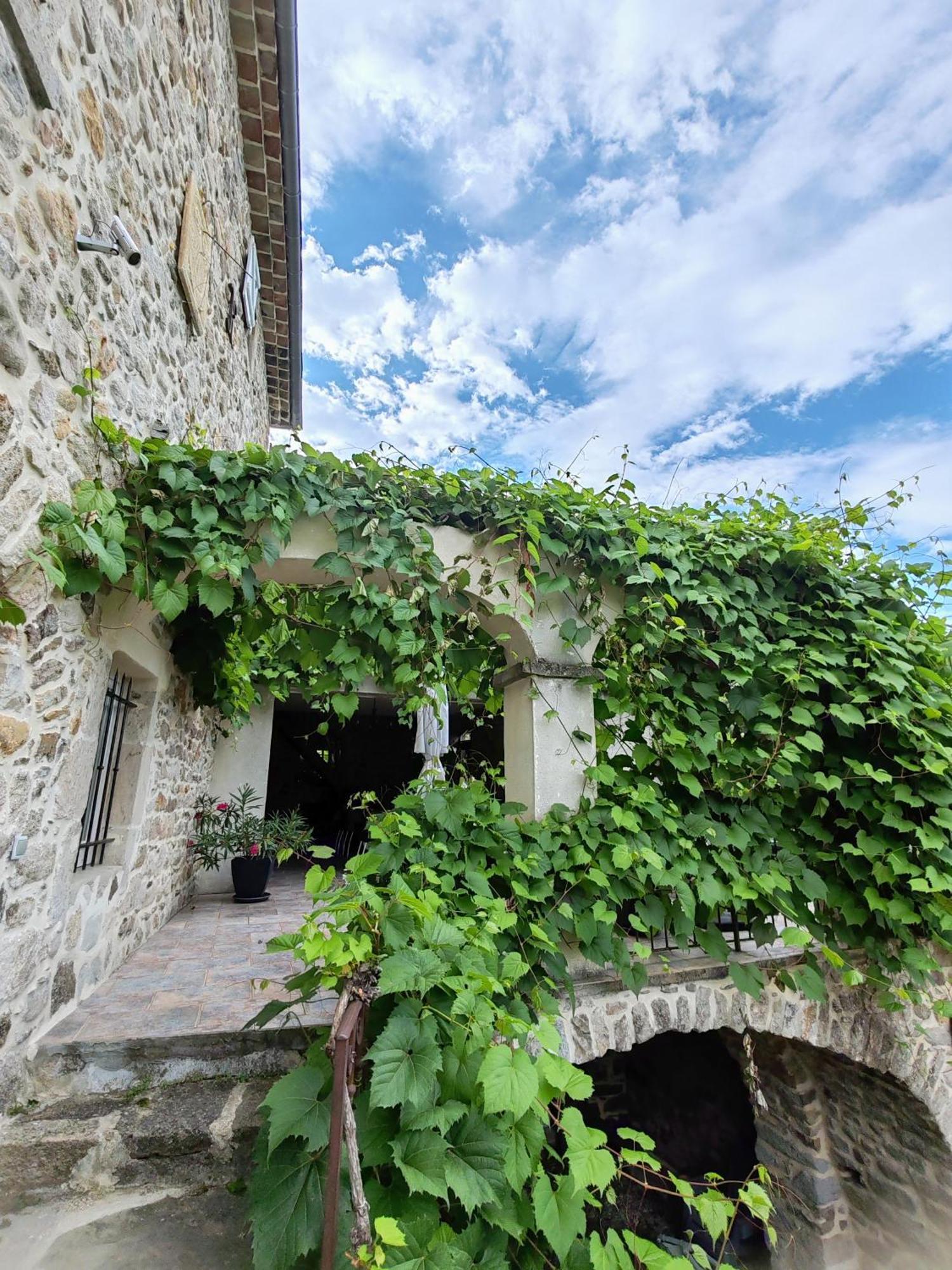 Le Mas de la Musardiere chambres d hotes Les Assions Exterior foto