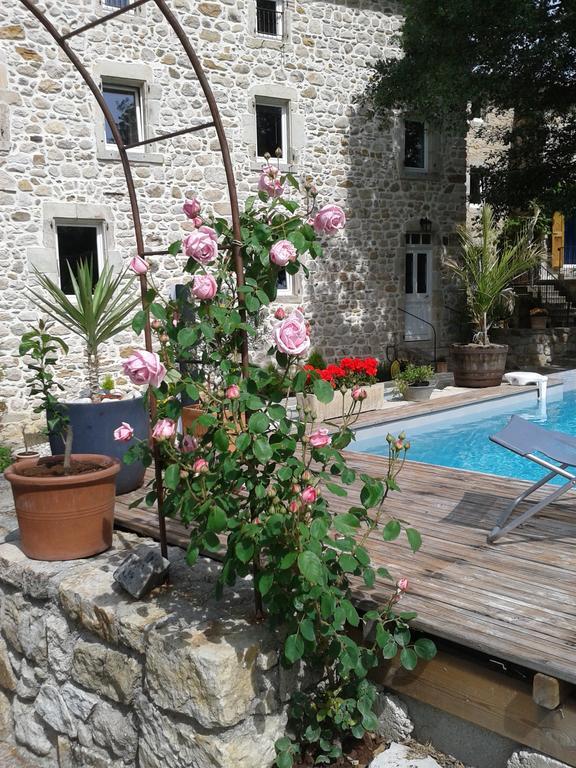 Le Mas de la Musardiere chambres d hotes Les Assions Exterior foto